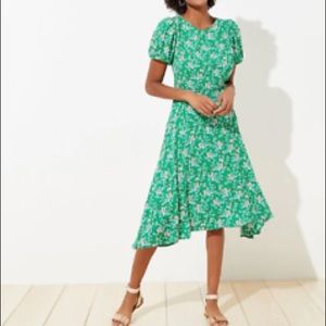 NEW WITH TAGS! Loft green flowered dress Size 4